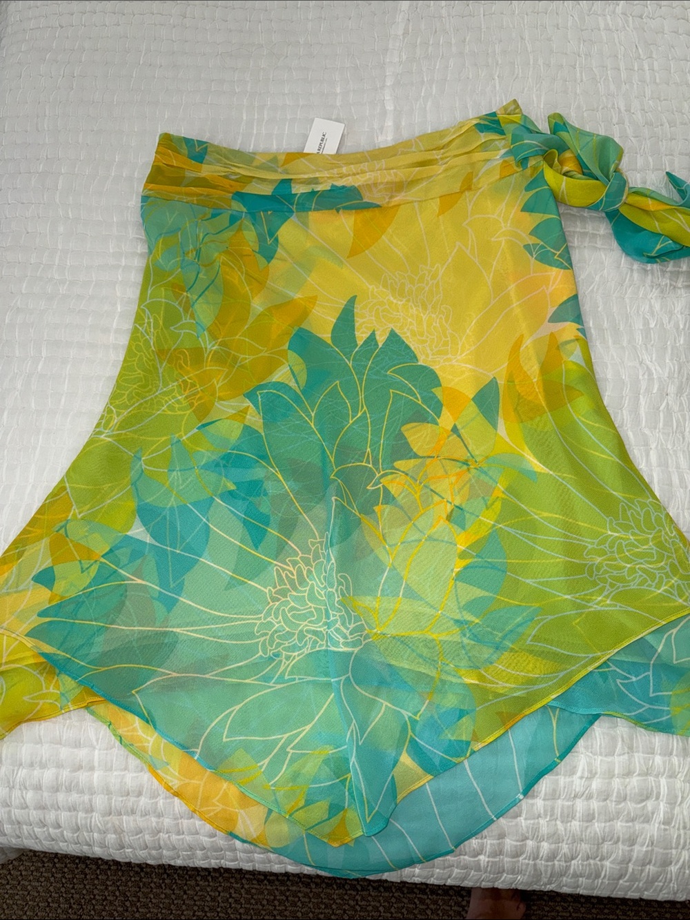 Banana Republic Silk Chiffon layered Skirt , Size 10 NWT